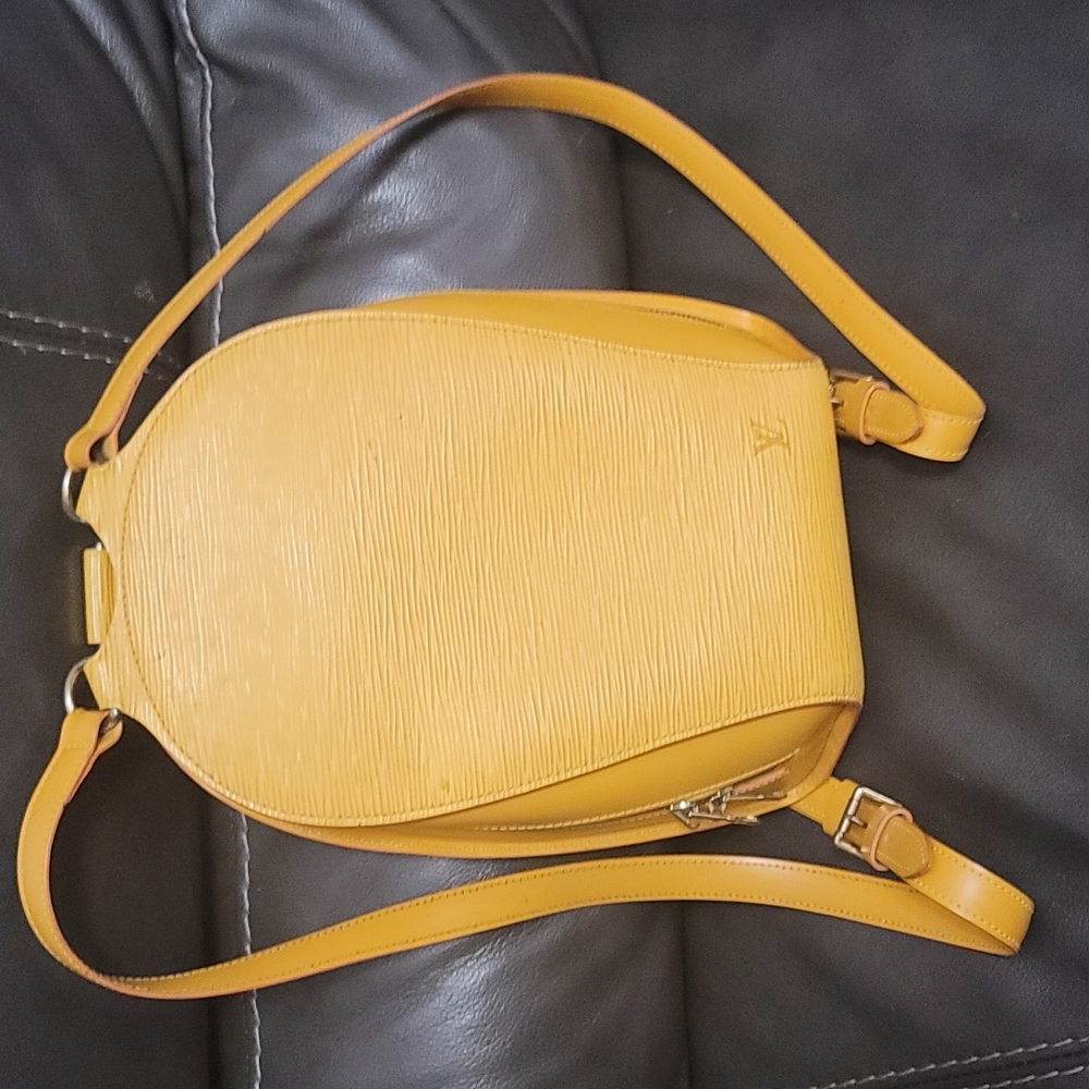 Authentic L.V epi backpack